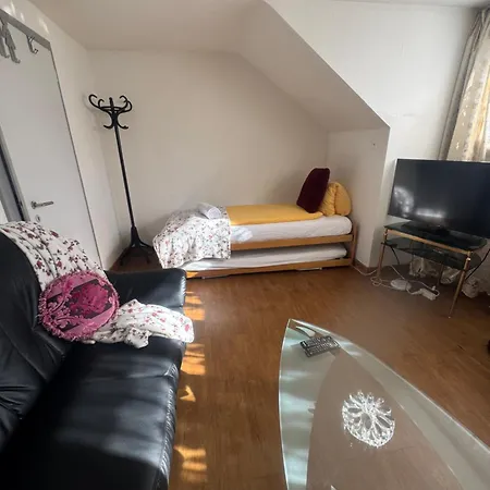 Bahnhof West * إنترلاكن