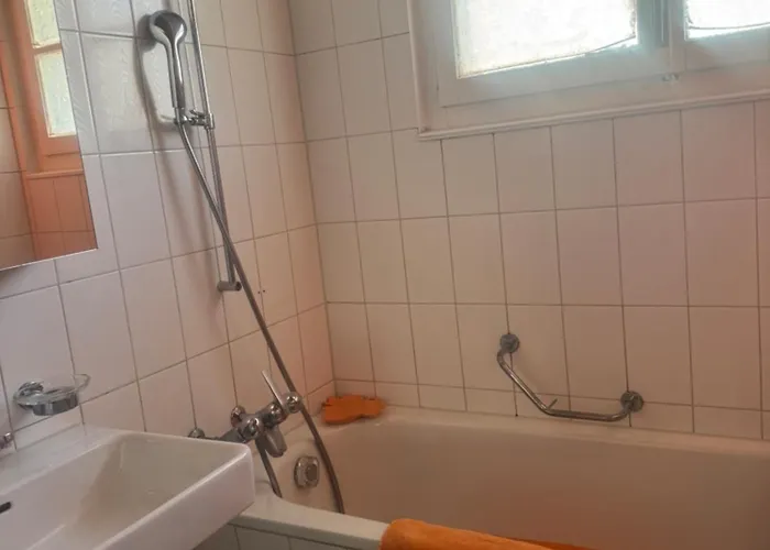 Bahnhof West * Interlaken