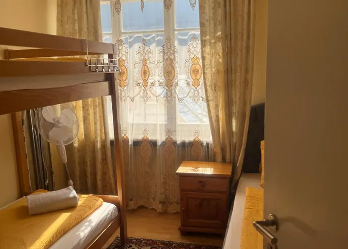 Bahnhof West Apartment *