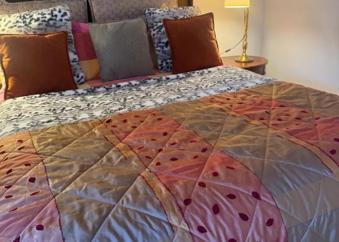 Bahnhof West Apartment *