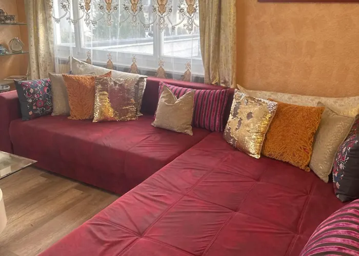 Bahnhof West Apartman *