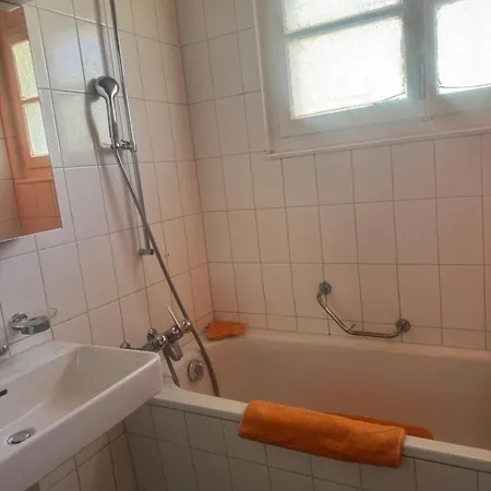 Bahnhof West * Interlaken